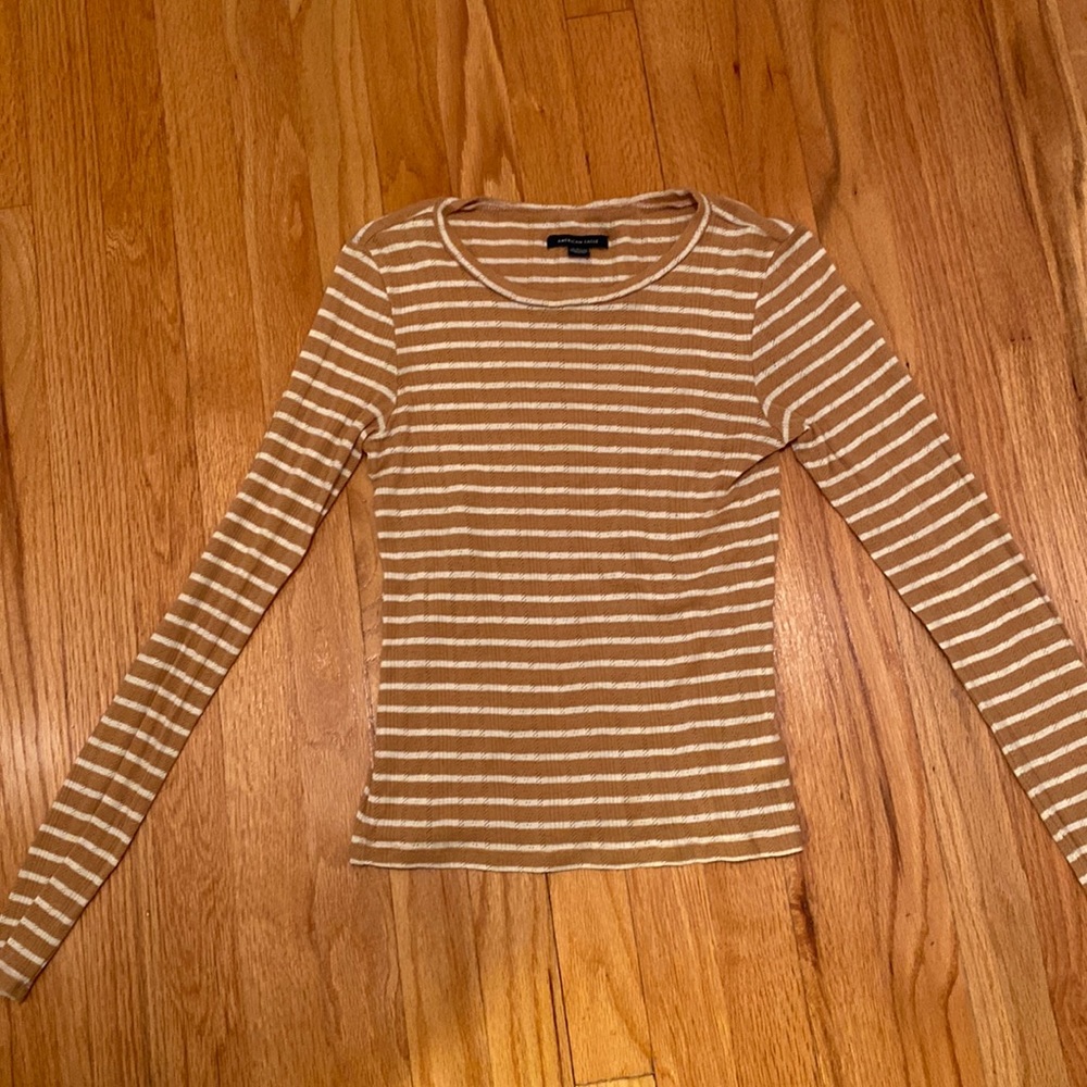 AMERICAM EAGLE STRIPED LONG SLEEVE SHIRT- Size XS. GREAT CONDITION!